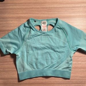 Gymshark cropped tee teal size medium